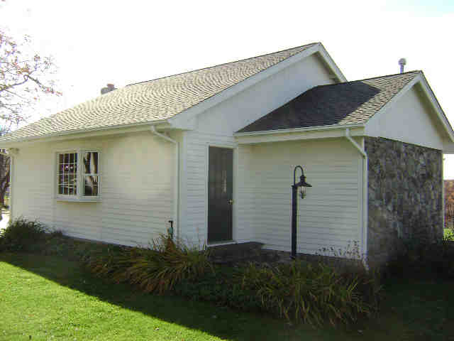 Building photograph for 214 CANDLEWOOD MTN